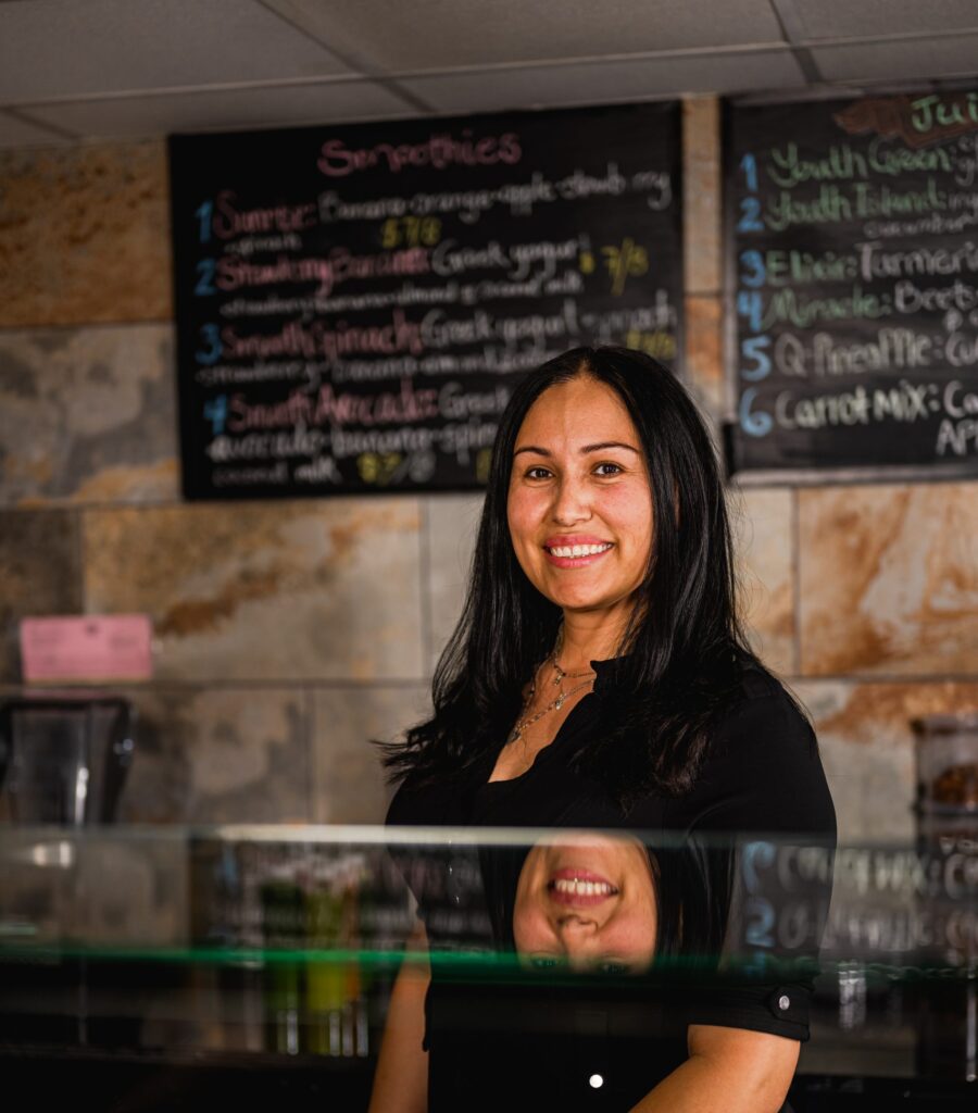 Mayra Torres, L'Artesano Cafe & Juice Bar Portrait